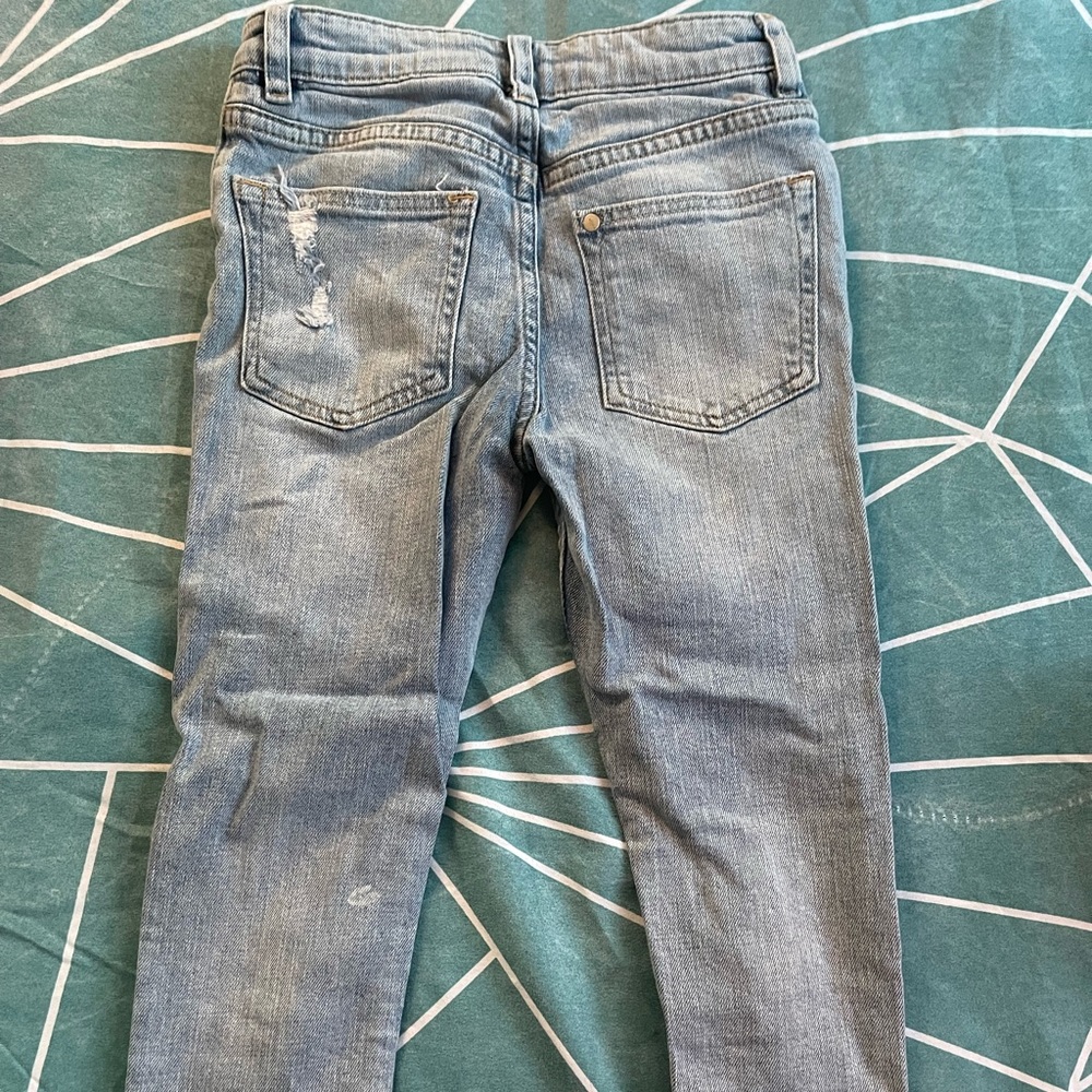H&M toddler boy size 5-6y light blue cut up jeans